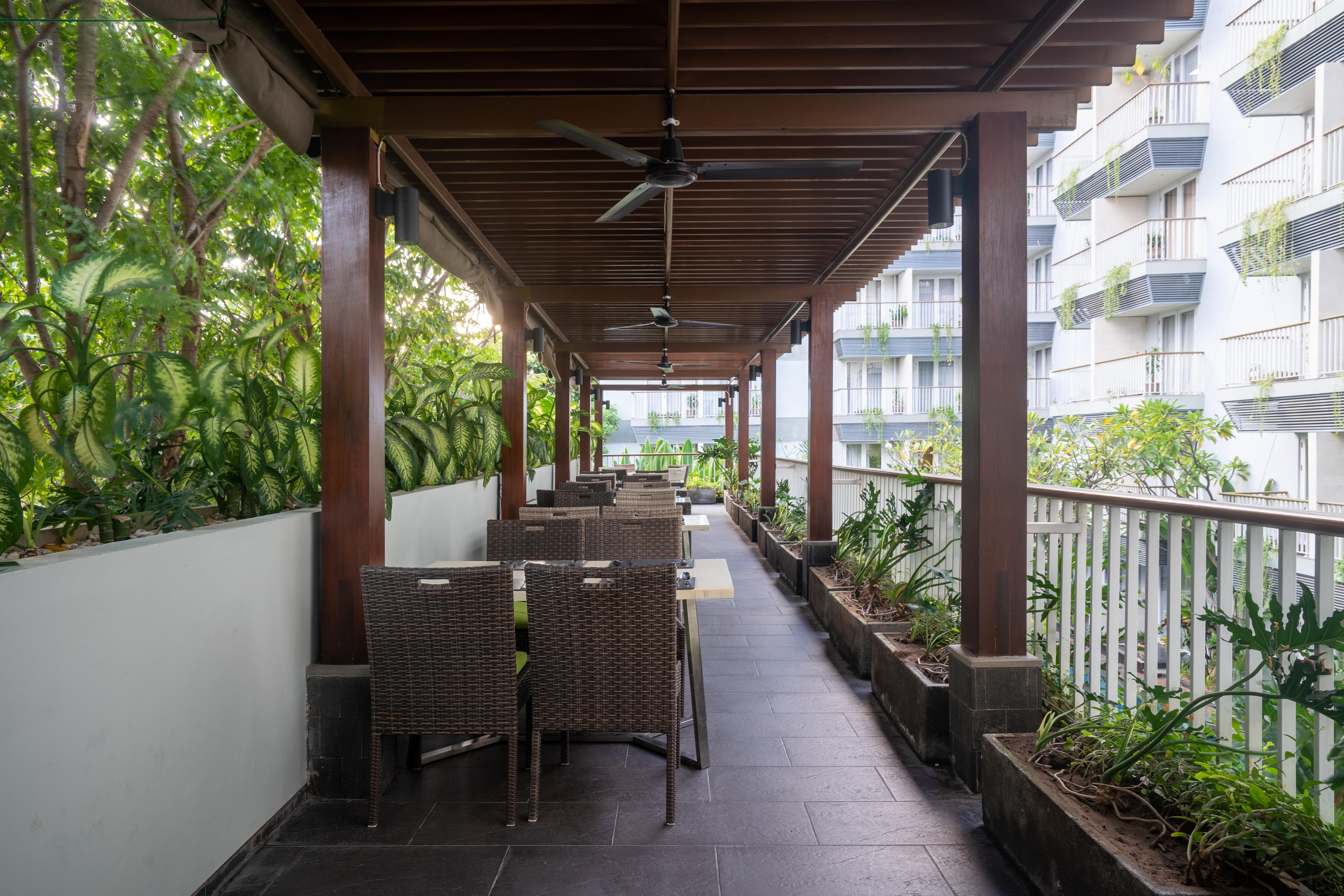 Eden Kuta Bali Hotel 4*